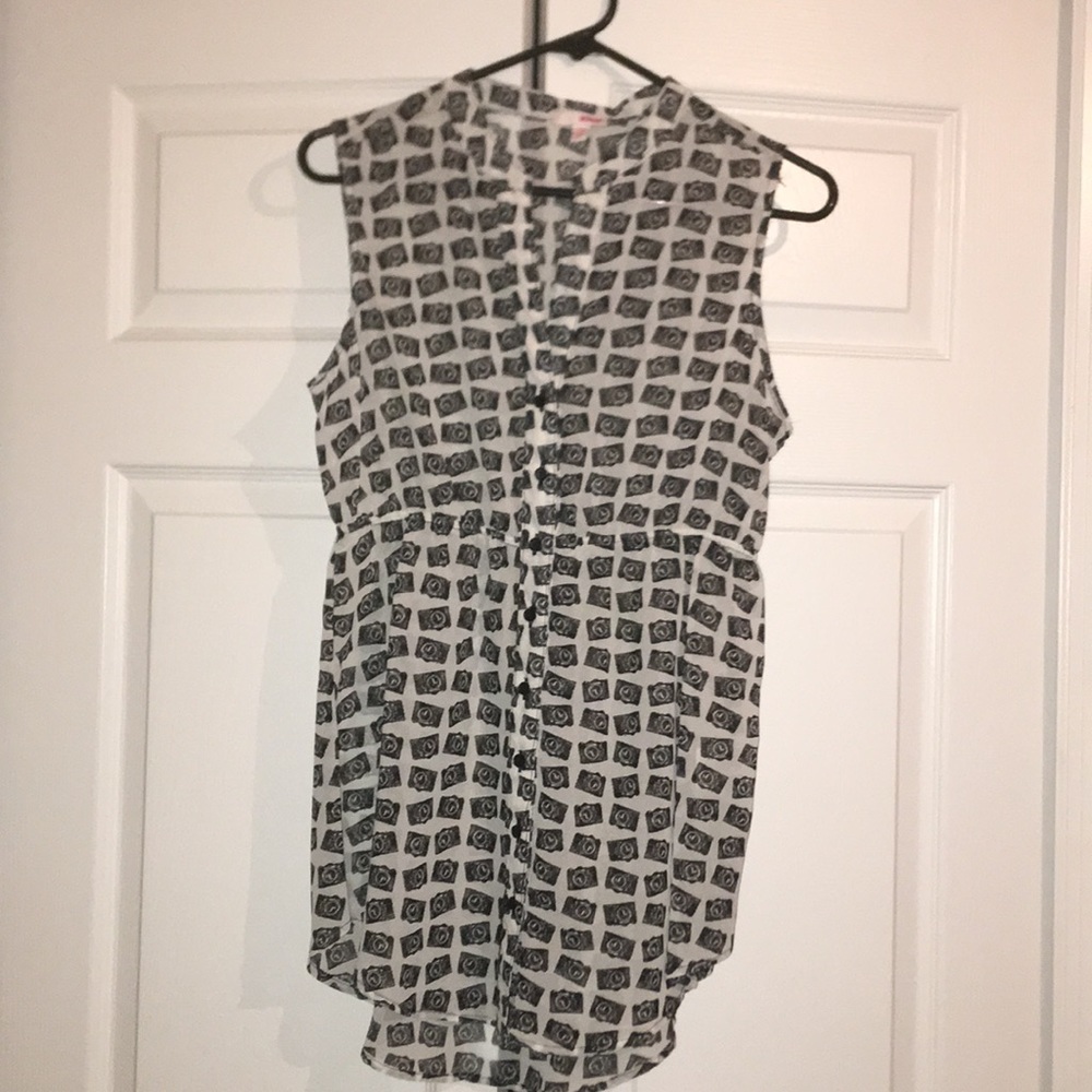 Shirt - Picture 2 of 2